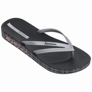 Black / Silver Women's Ipanema Bossa Soft IV Flip Flops | 6037152-LO