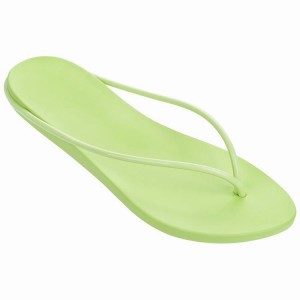 Green Women's Ipanema Philippe Starck Thing M Flip Flops | 4902187-EN