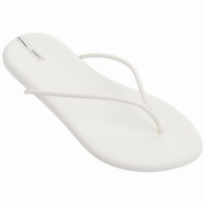 White Women's Ipanema Philippe Starck Thing M II Flip Flops | 8742963-WT