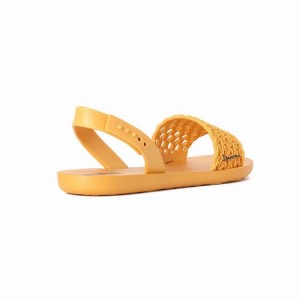 Yellow Women's Ipanema Breezy Sandals | 9821436-FE