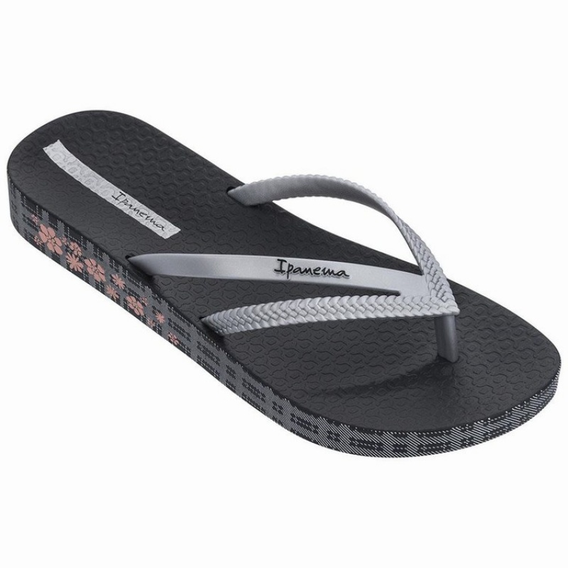 Black / Silver Women\'s Ipanema Bossa Soft IV Flip Flops | 6037152-LO