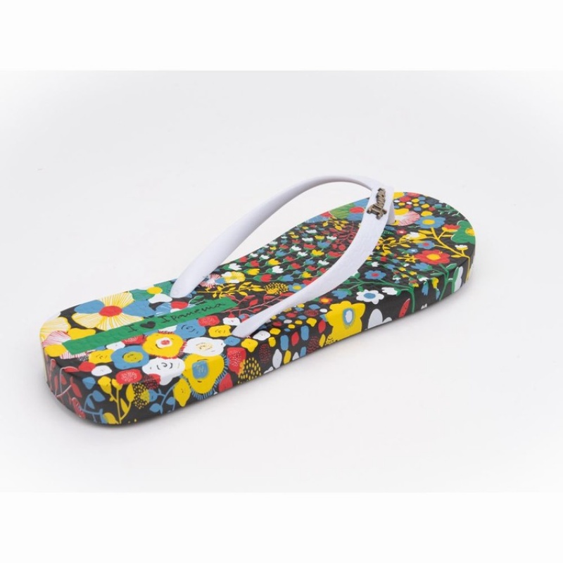 Black / White Women's Ipanema Pop Flip Flops | 2078493-AS