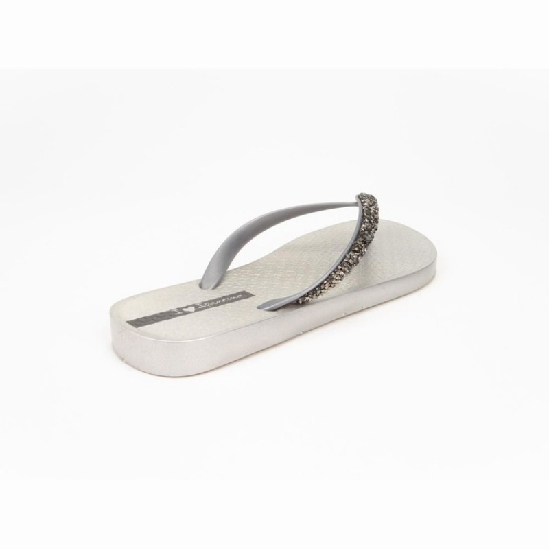 White / Silver Women's Ipanema Pebble Flip Flops | 7531620-DS